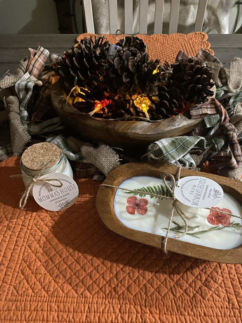 Wooden Bowl Candle-Cinnamon Sandalwood Scent